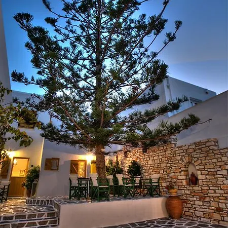 Aparthotel Ostria Naoussa