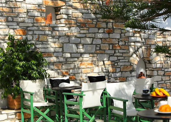 Ostria Aparthotel 3*