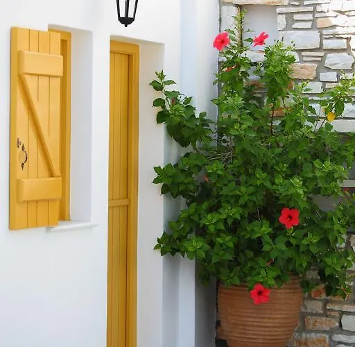 Ostria Aparthotel 3*