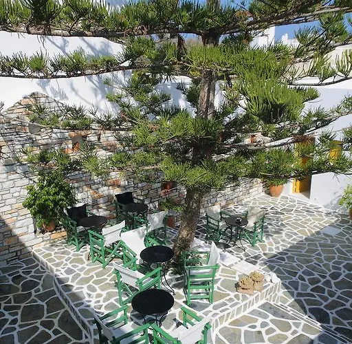 Ostria Aparthotel 3*