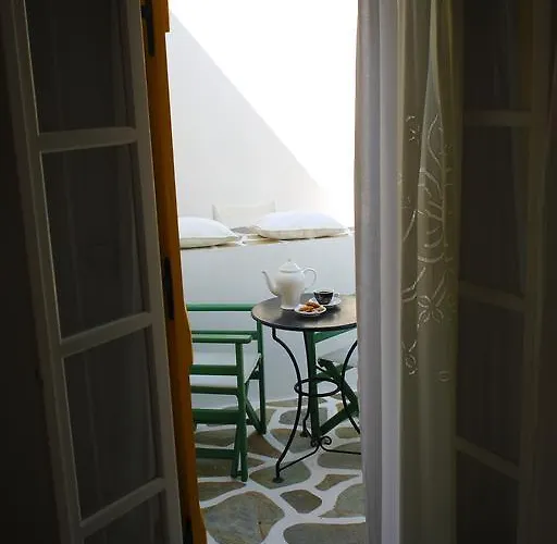 Ostria 3* Naousa (Paros)