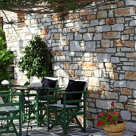 Ostria Ξενοδοχείο με διαμερίσματα