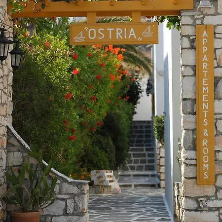 Ξενοδοχείο με διαμερίσματα Ostria 3*