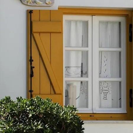 Ostria 3* Naousa (Paros)