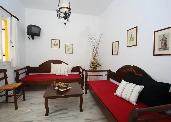 Ostria Aparthotel Naousa