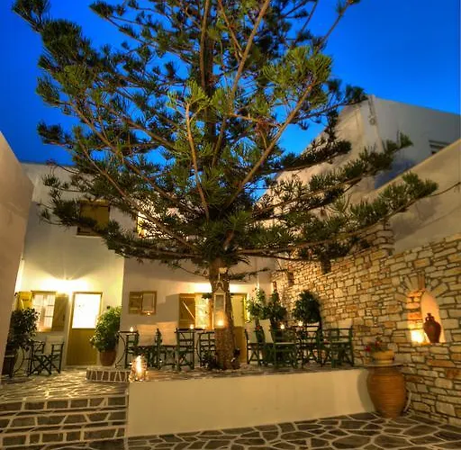 Ostria Aparthotel Naousa